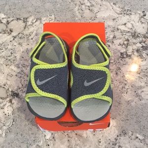 New with Box NIKE Sunray Sandals